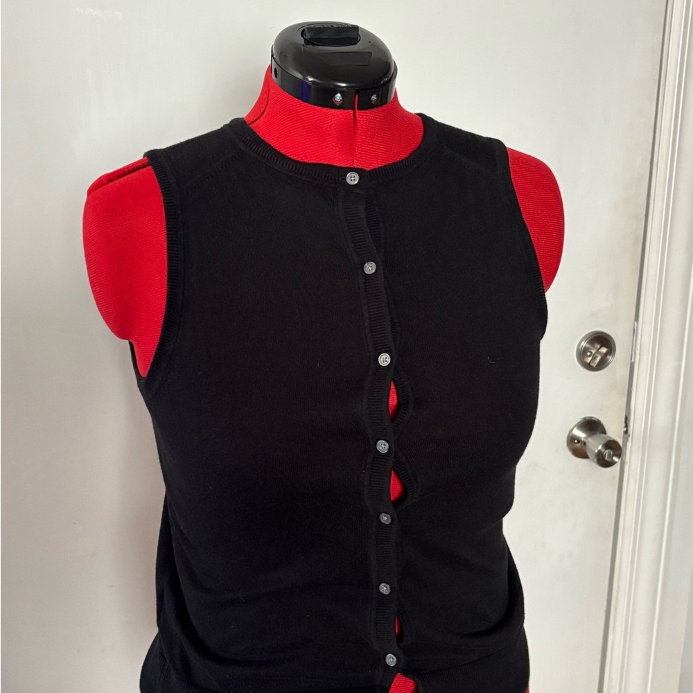 Women’s S Banana Republic Sleeveless Button Down Top